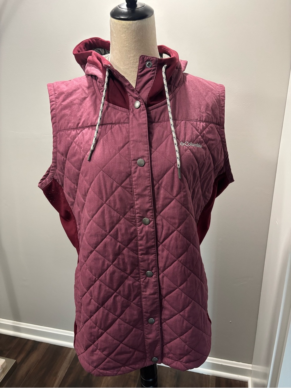 Columbia Women's Quilted Hooded Vest - Dusty Rose